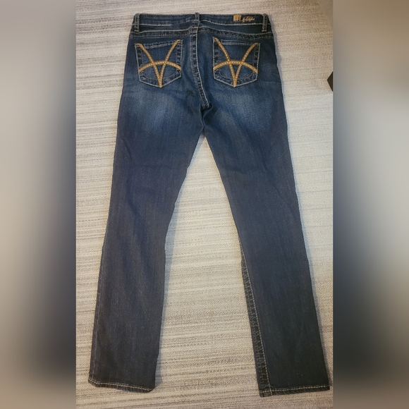 Kut from the Kloth Stevie straight leg jean size 8 - Picture 3 of 5